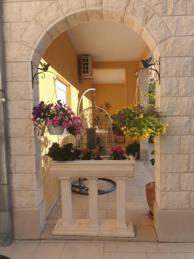 Villa Vujcic Makarska Bagian luar foto