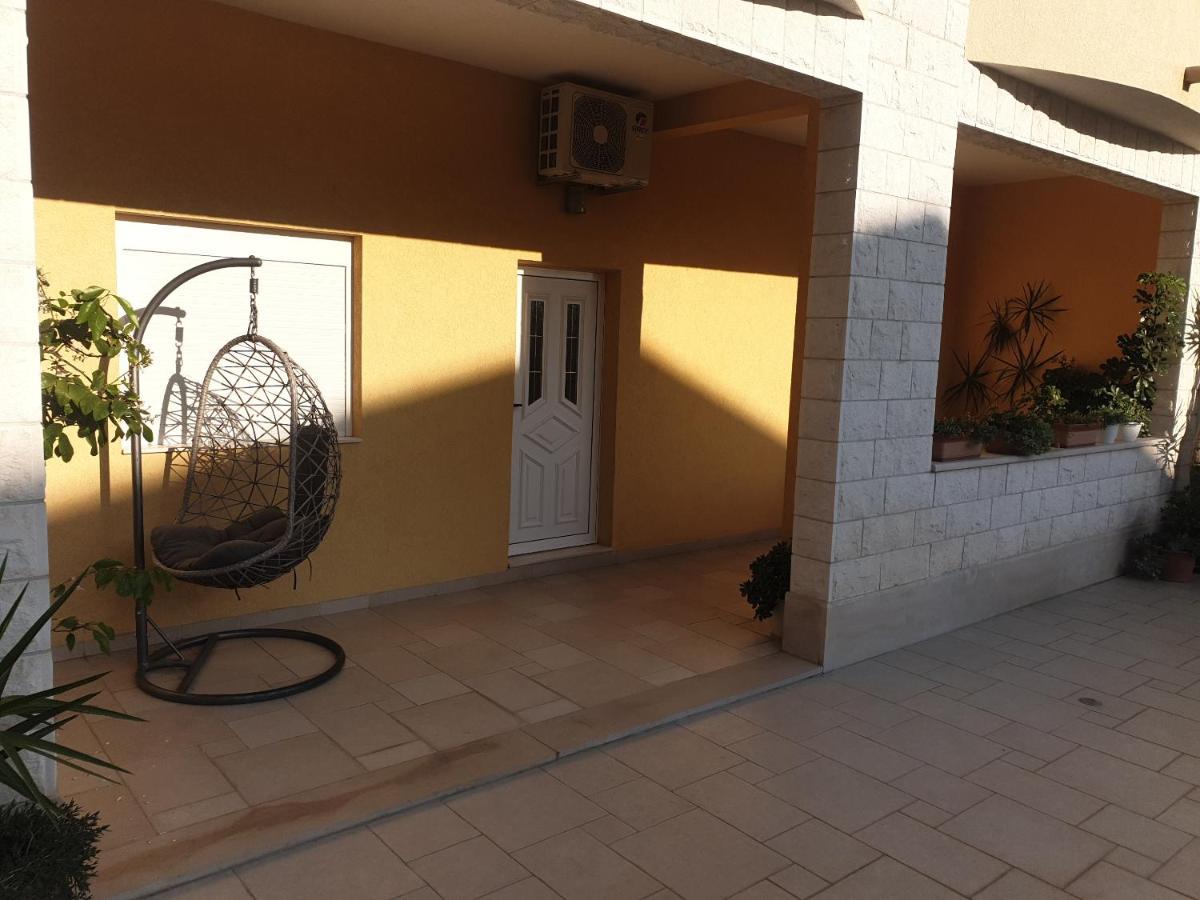 Villa Vujcic Makarska Bagian luar foto