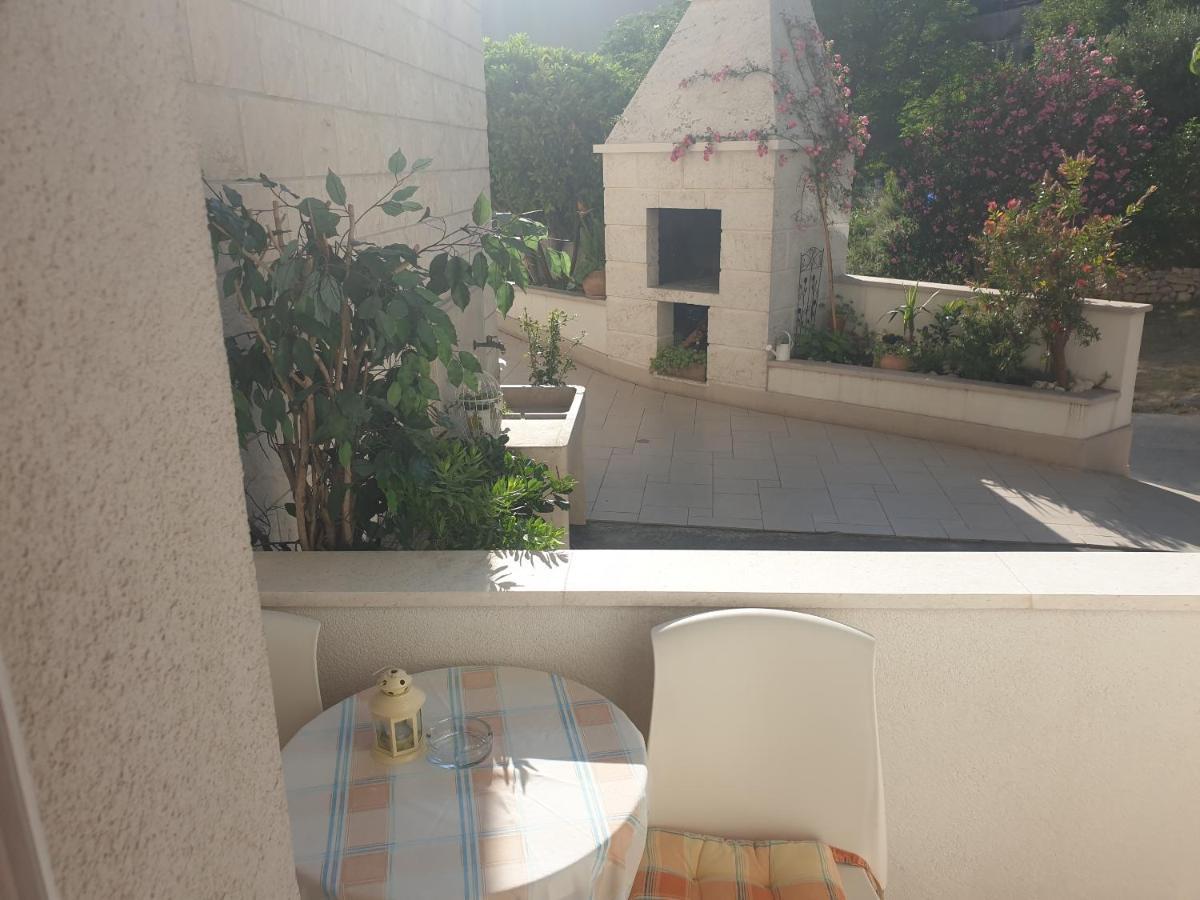 Villa Vujcic Makarska Bagian luar foto